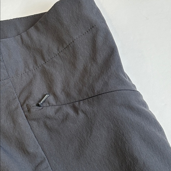 KOPPEN Rucken Shorts - Picture 4 of 9